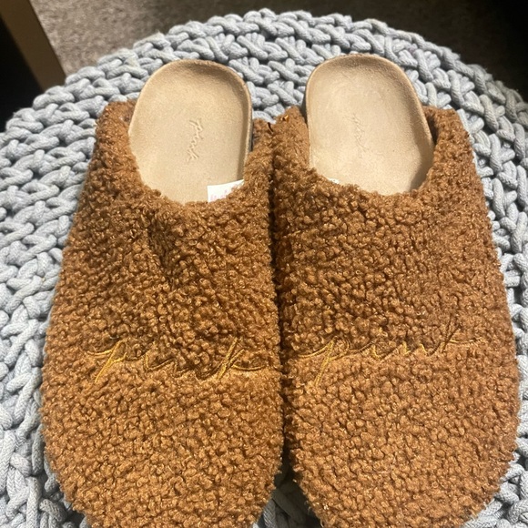 PINK Victoria's Secret Brown Fuzzy Mules - Picture 2 of 5